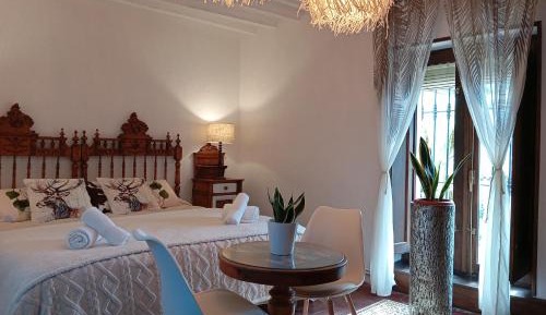 Double Room with Shared Bathroom
