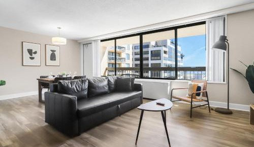 One-Bedroom Apartment with Balcony