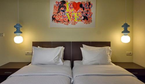 Standard Twin Room