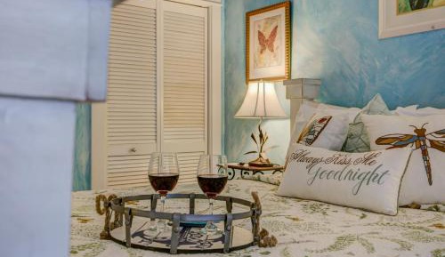 Deluxe Queen Suite - Pet Friendly 
