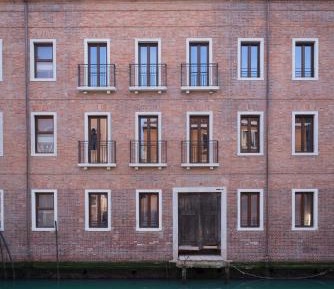 Superior Apartment, Canal View C23