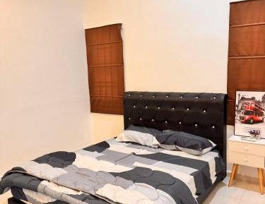 Double Room with Shared Toilet