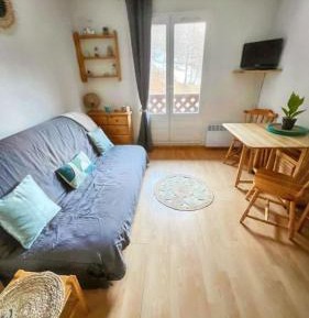 Studio with Balcony