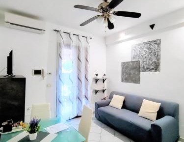 One-Bedroom Apartment with Garden