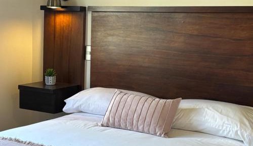 Single Room with Private Bathroom