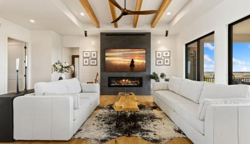 Four-Bedroom Holiday Home