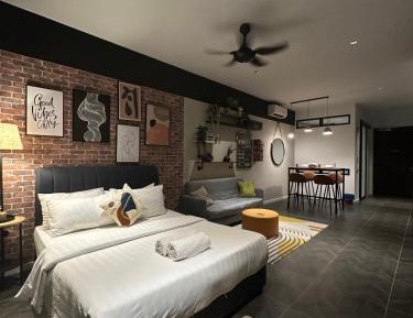 Superior Studio