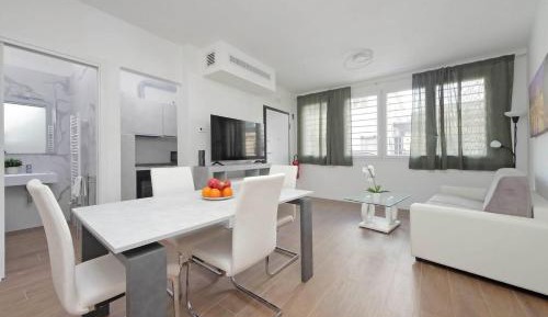 One-Bedroom Villa