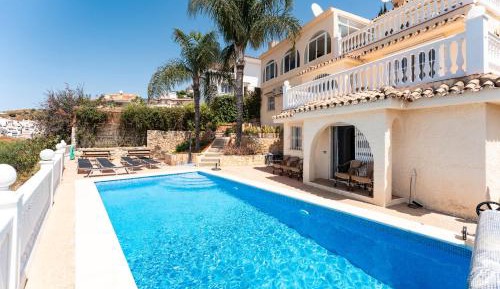 Villa with Sea View