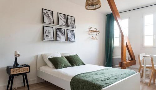 One-Bedroom Apartment