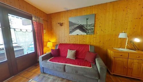 Apartment (4 Adults)