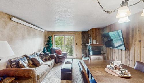 Two Bedroom Apartment 