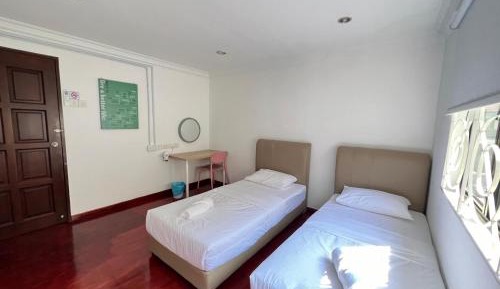 Twin Room with Shared Bathroom