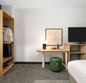 King Room with Mobility Accessible Tub