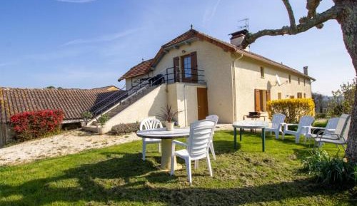 Holiday Home (8 Adults)