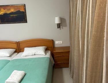 Standard Twin Room with Garden View