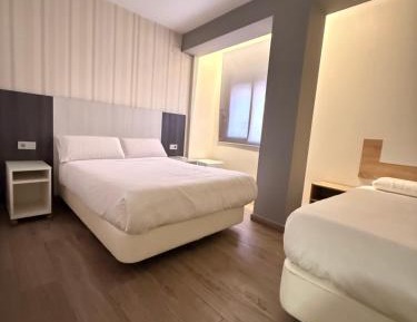 Triple Room with Private Bathroom