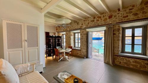 Villa - Beach Front