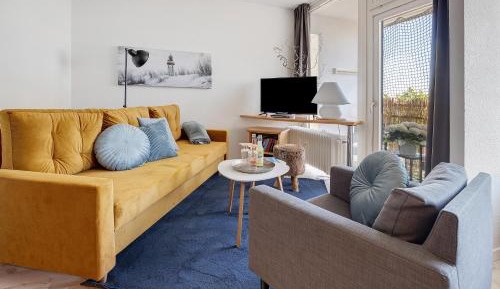 Superior One-Bedroom Apartment with Balcony