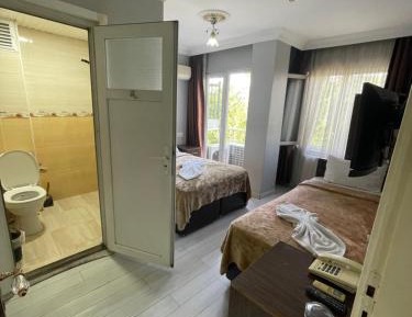 Triple Room with Balcony