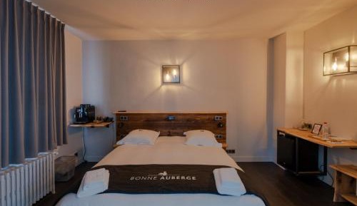 Standard Double Suite