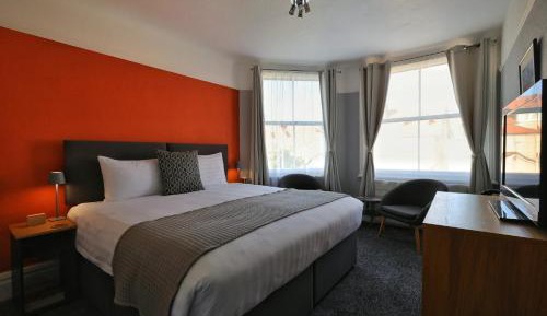 Deluxe Double or Twin Room