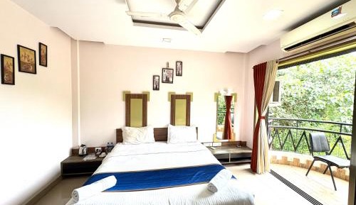Deluxe Double Room with Balcony