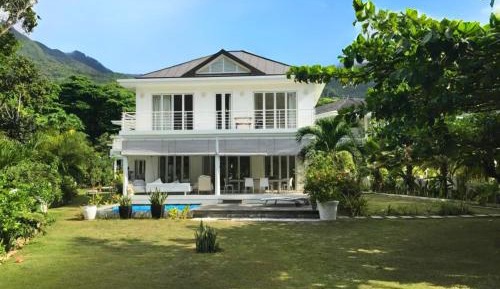 Villa - Beach Front