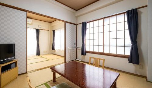 Twin Room with Mountain View