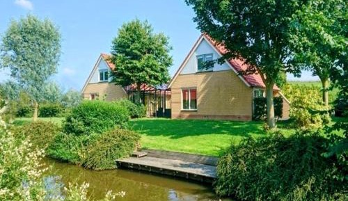 Six-Bedroom Villa 