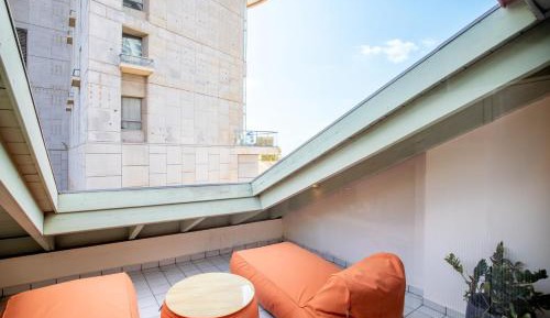 Gutman Balcony