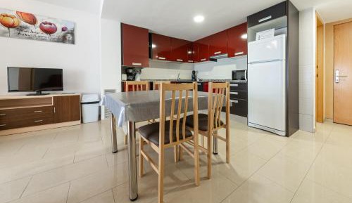 Two-Bedroom Apartment with Terrace (4-6 Adults)