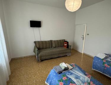 Double or Twin Room with Private Bathroom