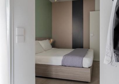 Superior One-Bedroom Apartment