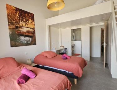Triple Room with Private Bathroom