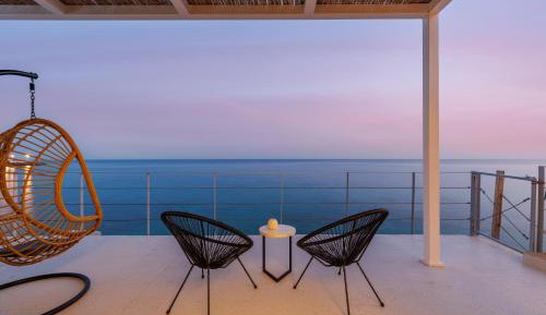 Villa with Sea View (No private Pool)