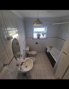 Single Room with Private External Bathroom