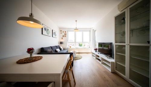 One-Bedroom Apartment with Balcony