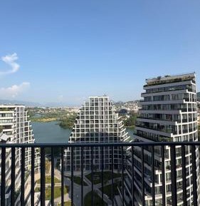 Three-Bedroom Deluxe Apartment