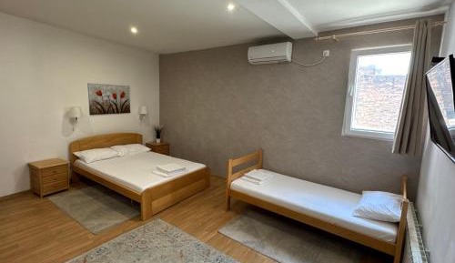 Triple Room with Private Bathroom
