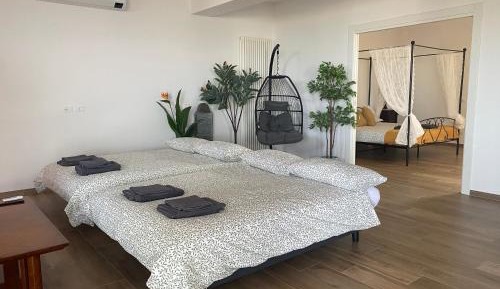 Deluxe Family Suite