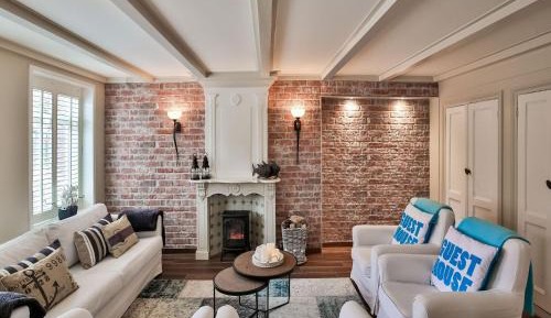 Three-Bedroom Holiday Home 