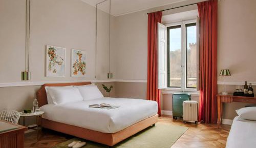 Superior King Room with Sofa Bed and River View