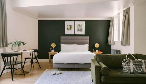 Stellar Suite with Queen Bed