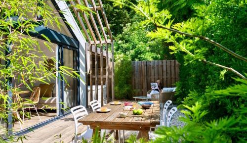 Villa with Garden View
