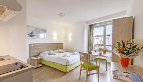 Studio with Double Bed