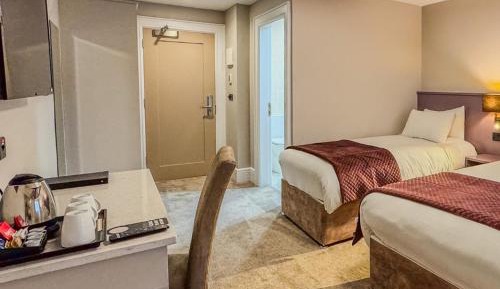 Standard Twin Room