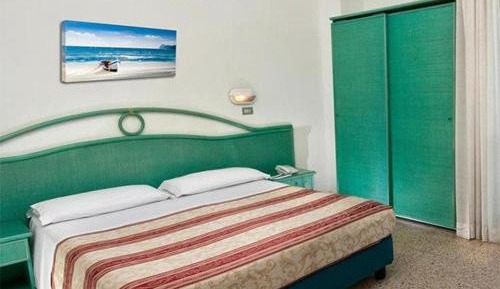 Double or Twin Room with Side Sea View