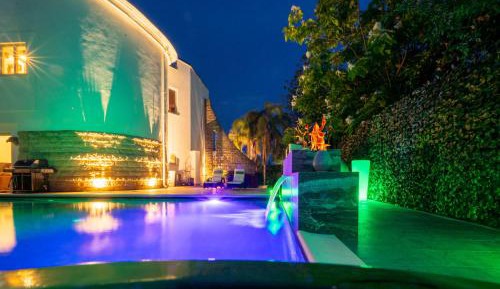 Deluxe Villa