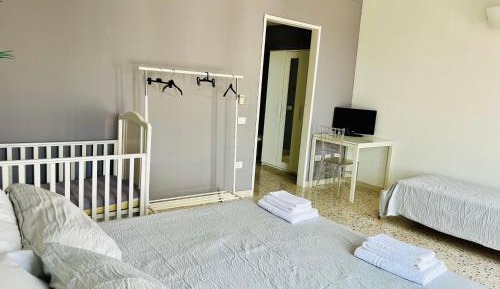 Economy Triple Room